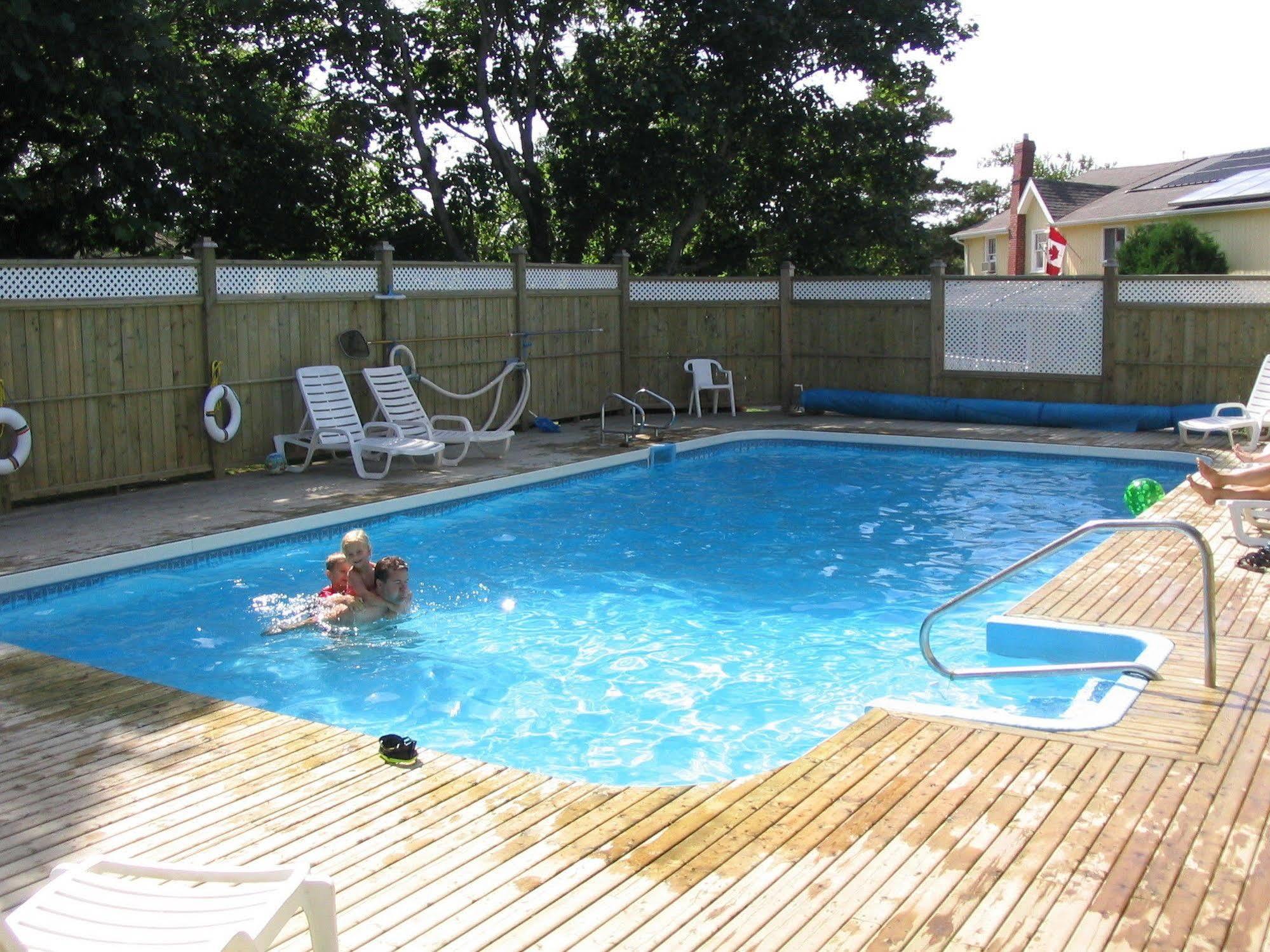 Shining Waters Country Inn Cavendish Extérieur photo
