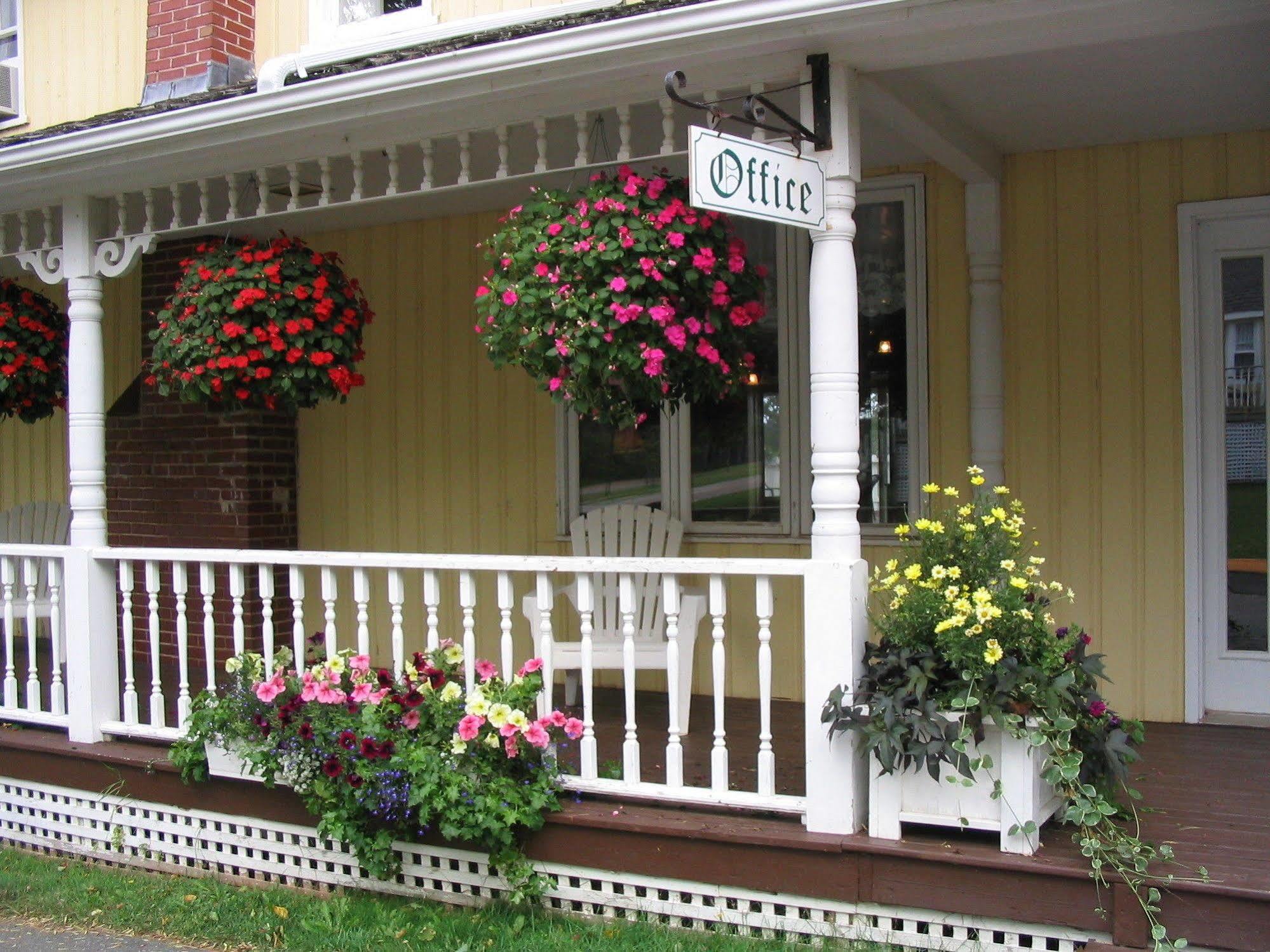 Shining Waters Country Inn Cavendish Extérieur photo